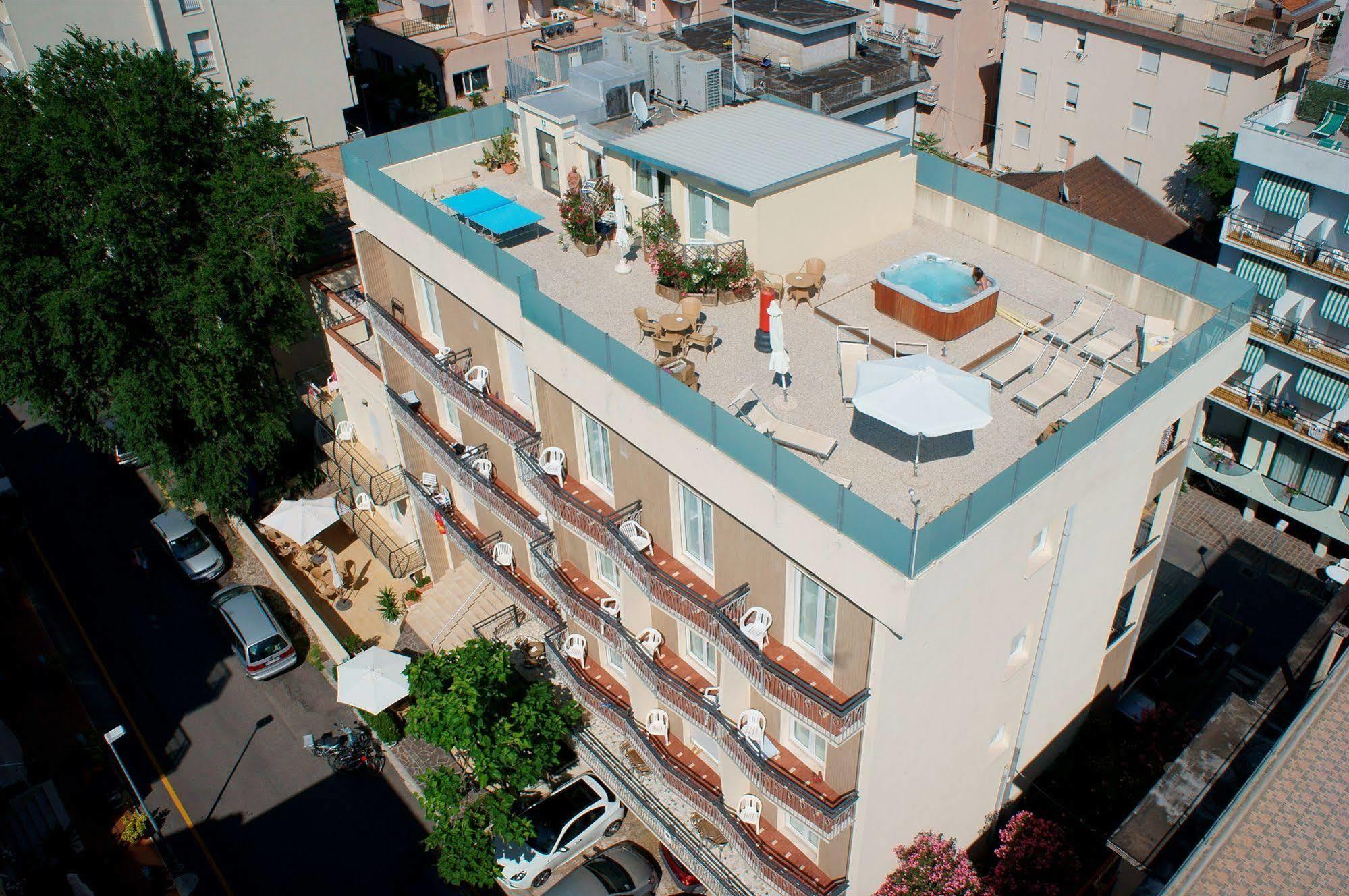 Hotel Esperia Cattolica Exterior foto